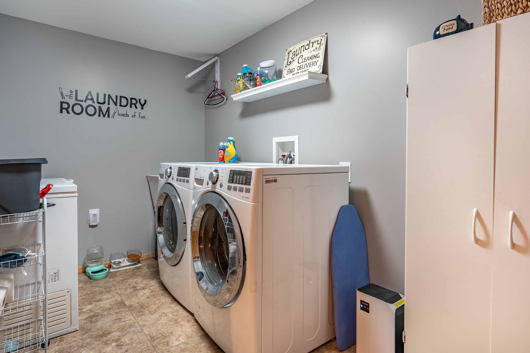 Laundry room w/Sink