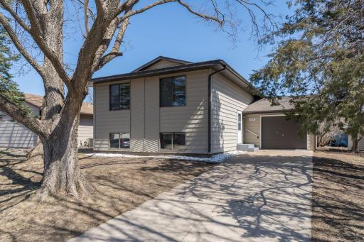 1105 S Valley Street, New Ulm, MN 56073