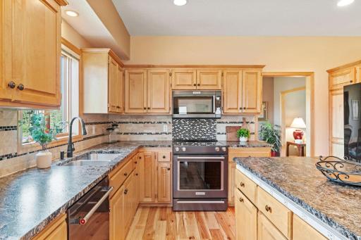 2316 87th Trail N, Brooklyn Park, MN 55443