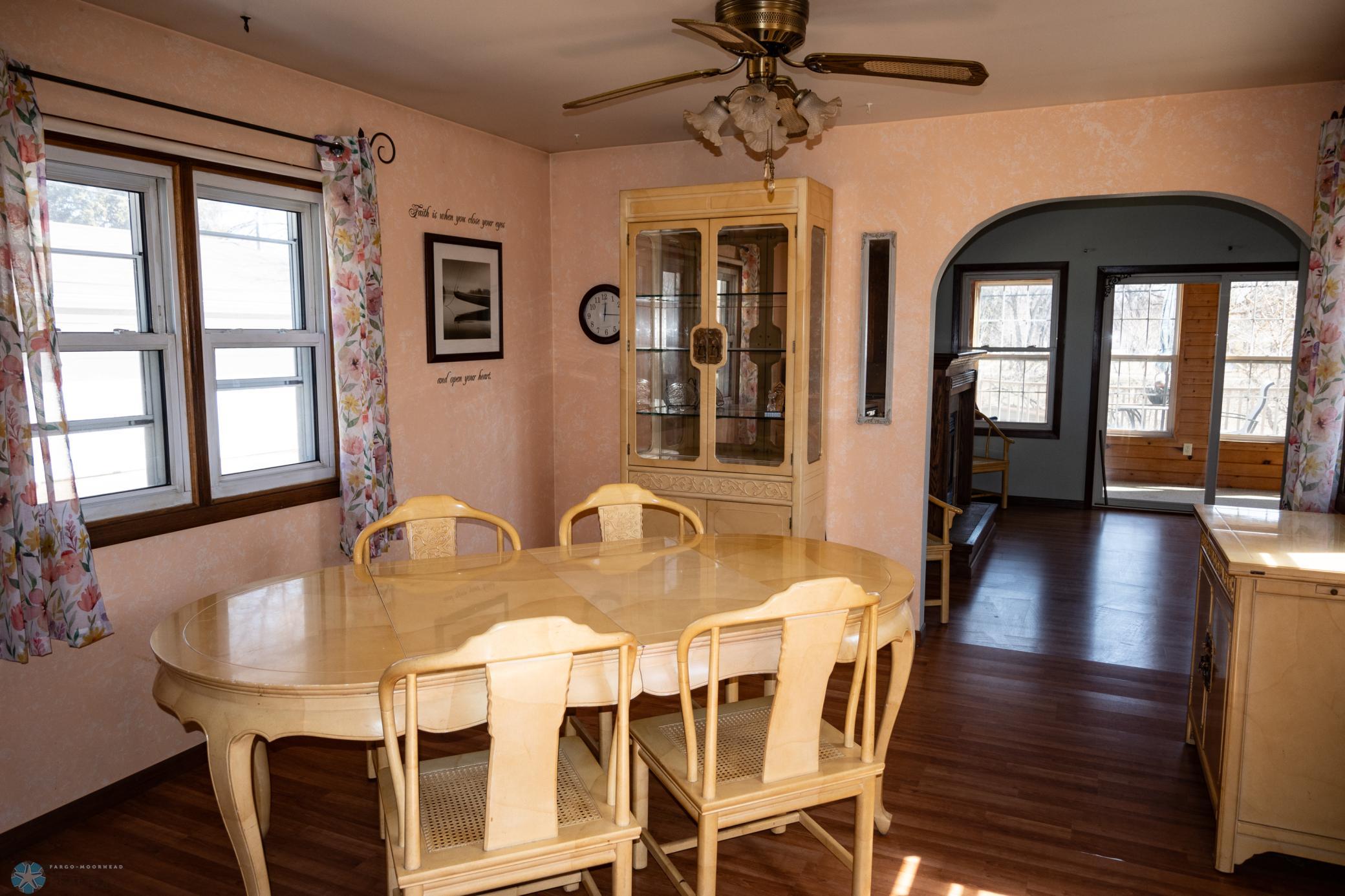 dining room to family room