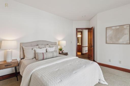1485 Kingsview Lane N, Minneapolis, MN 55447
