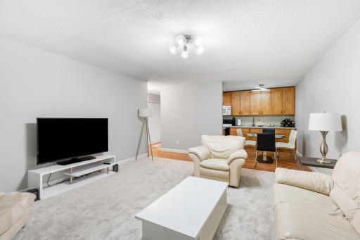 2009 E 122nd Street, C8, Burnsville, MN 55337