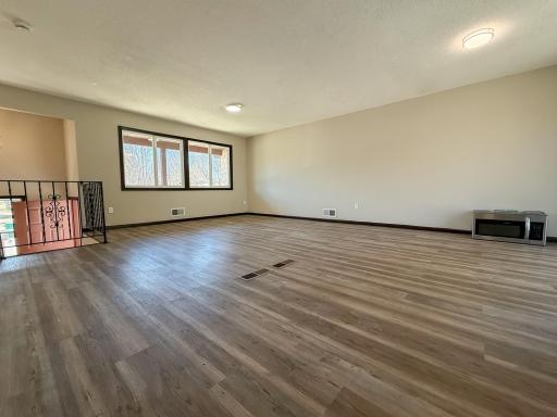 8252 Brunswick Avenue N, Minneapolis, MN 55443