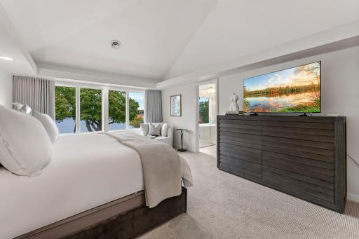 Wake up to these incredible views!