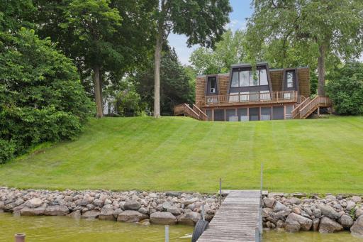 Spectacular Lake Minnetonka site with 83 ft on Crystal Bay
