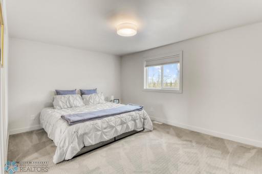 9273 Didrick Drive, Horace, ND 58047