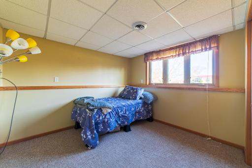 517 1st Street NW, Hinckley, MN 55037
