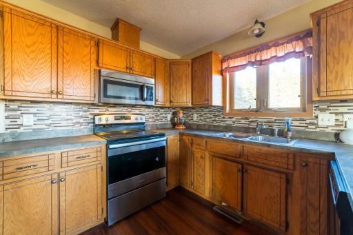 517 1st Street NW, Hinckley, MN 55037