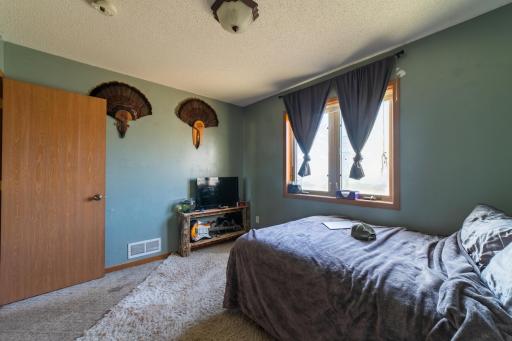517 1st Street NW, Hinckley, MN 55037