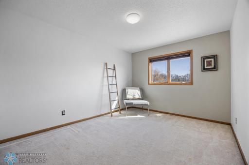 4708 McMahon Estates Court, West Fargo, ND 58078