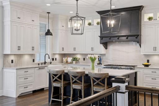 4912 Ridge Place, Edina, MN 55424