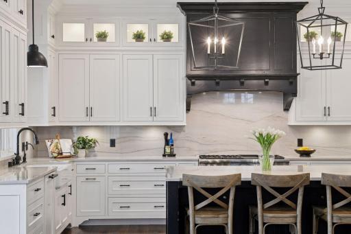 4912 Ridge Place, Edina, MN 55424