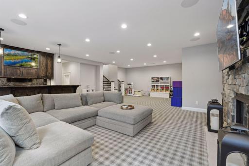 4912 Ridge Place, Edina, MN 55424