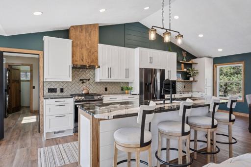 21255 Gypsy Valley Road, Anoka, MN 55303