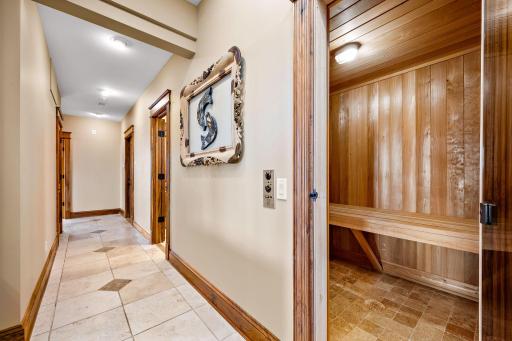 9995 Dell Road, Eden Prairie, MN 55347