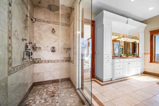 9995 Dell Road, Eden Prairie, MN 55347