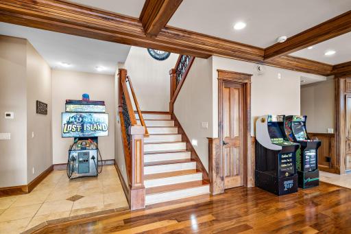 9995 Dell Road, Eden Prairie, MN 55347