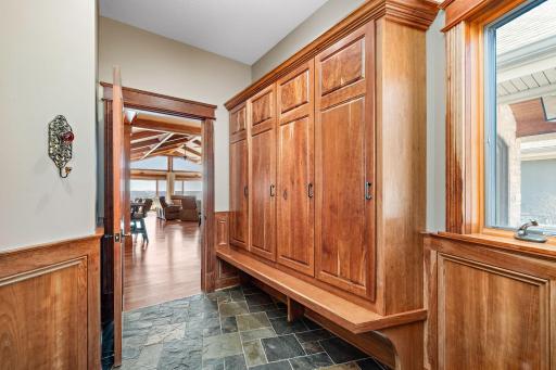 9995 Dell Road, Eden Prairie, MN 55347