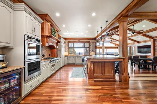 9995 Dell Road, Eden Prairie, MN 55347