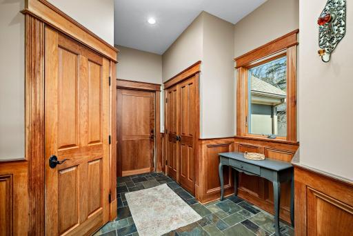 9995 Dell Road, Eden Prairie, MN 55347