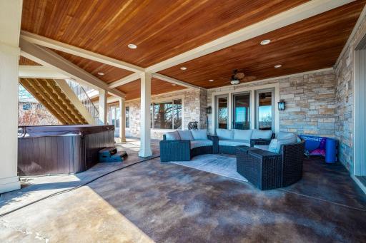 9995 Dell Road, Eden Prairie, MN 55347