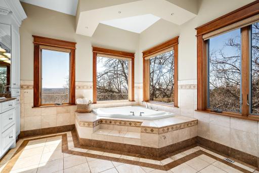 9995 Dell Road, Eden Prairie, MN 55347