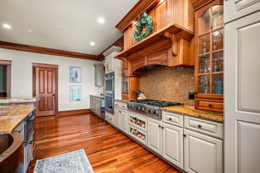 9995 Dell Road, Eden Prairie, MN 55347