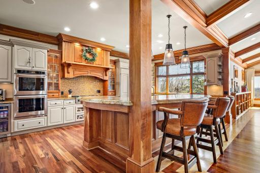 9995 Dell Road, Eden Prairie, MN 55347