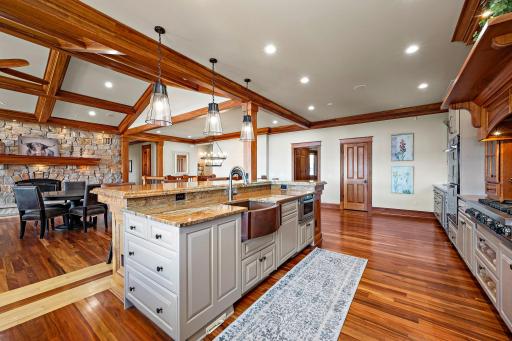 9995 Dell Road, Eden Prairie, MN 55347