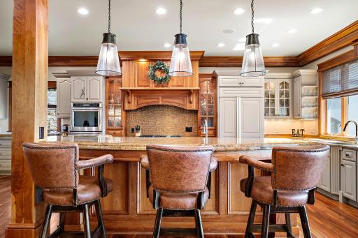 9995 Dell Road, Eden Prairie, MN 55347