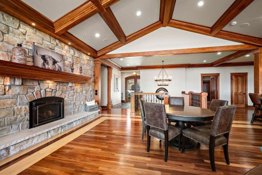 9995 Dell Road, Eden Prairie, MN 55347