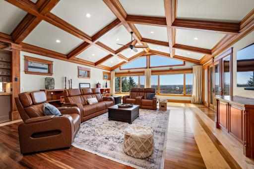 9995 Dell Road, Eden Prairie, MN 55347