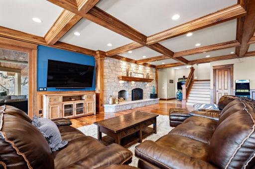9995 Dell Road, Eden Prairie, MN 55347