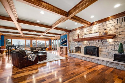 9995 Dell Road, Eden Prairie, MN 55347