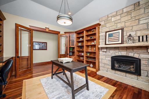 9995 Dell Road, Eden Prairie, MN 55347