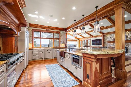 9995 Dell Road, Eden Prairie, MN 55347