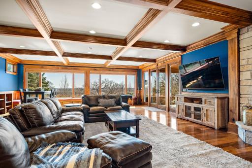 9995 Dell Road, Eden Prairie, MN 55347