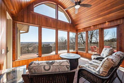 9995 Dell Road, Eden Prairie, MN 55347