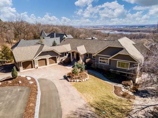 9995 Dell Road, Eden Prairie, MN 55347