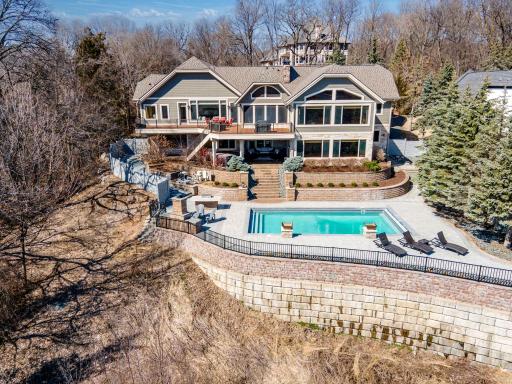 9995 Dell Road, Eden Prairie, MN 55347