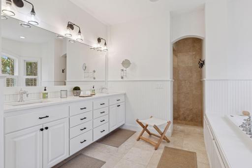 272 Saint Annes Parkway, Hudson, WI 54016