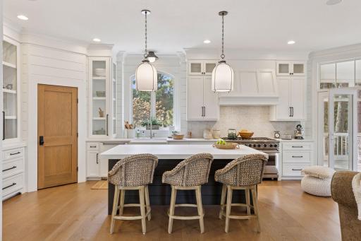 272 Saint Annes Parkway, Hudson, WI 54016