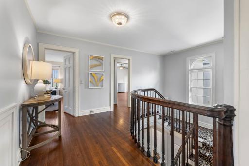 1919 Mount Curve Avenue, Minneapolis, MN 55403