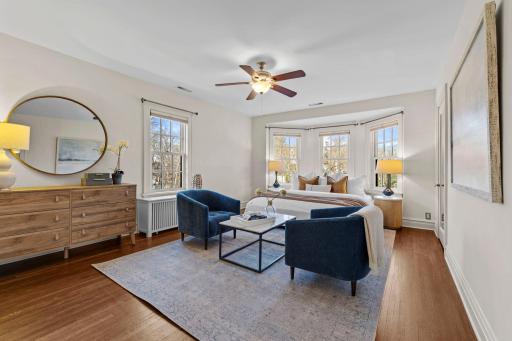1919 Mount Curve Avenue, Minneapolis, MN 55403