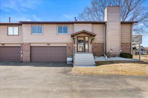3748 Gershwin Avenue N, Saint Paul, MN 55128