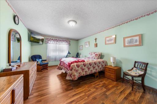 3748 Gershwin Avenue N, Saint Paul, MN 55128