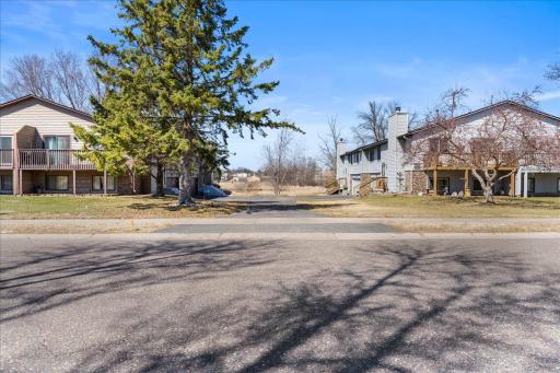 3748 Gershwin Avenue N, Saint Paul, MN 55128