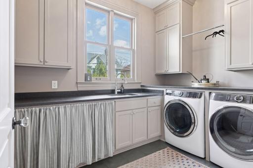 683 Osceola Avenue, Saint Paul, MN 55105