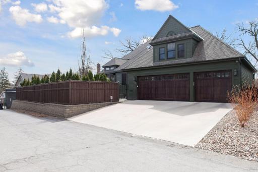 683 Osceola Avenue, Saint Paul, MN 55105