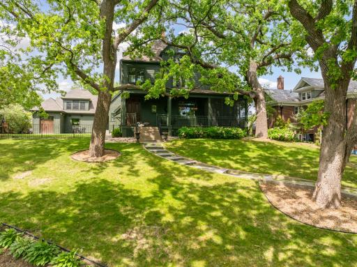 683 Osceola Avenue, Saint Paul, MN 55105